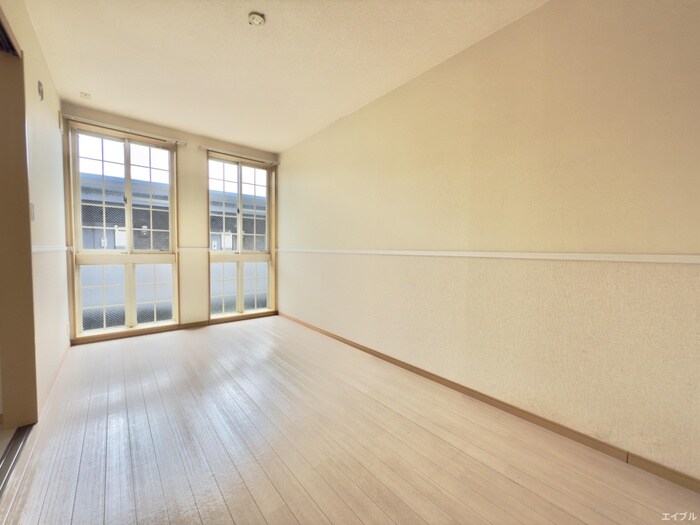 物件内観写真16　(居室)