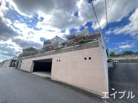 パロマヴィラ寺塚(3号棟)外観写真