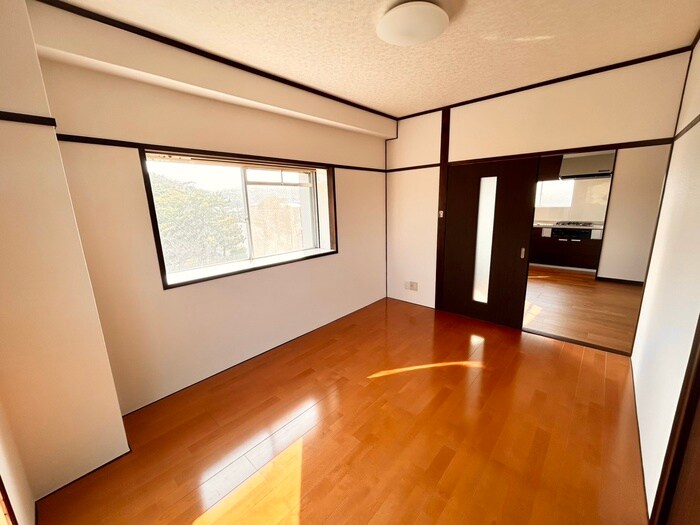 物件内観写真15　(居室)