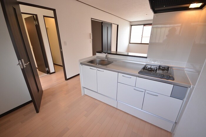 物件内観写真4　(キッチン)