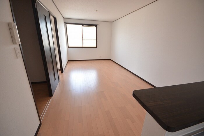 物件内観写真5　(居室)