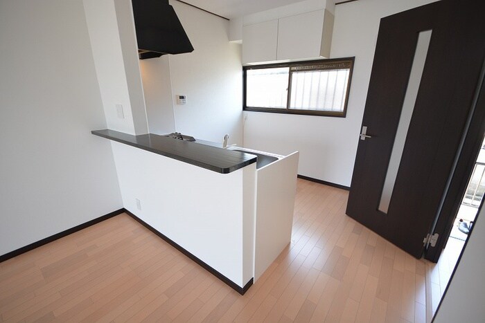 物件内観写真6　(居室)