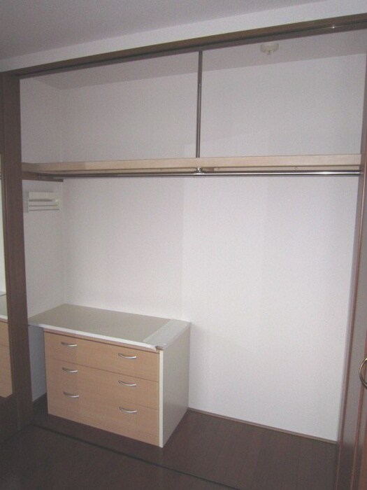 物件内観写真13　(収納)