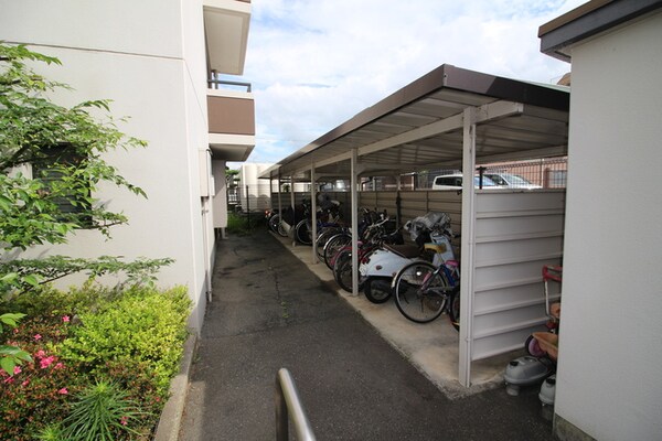 駐輪場