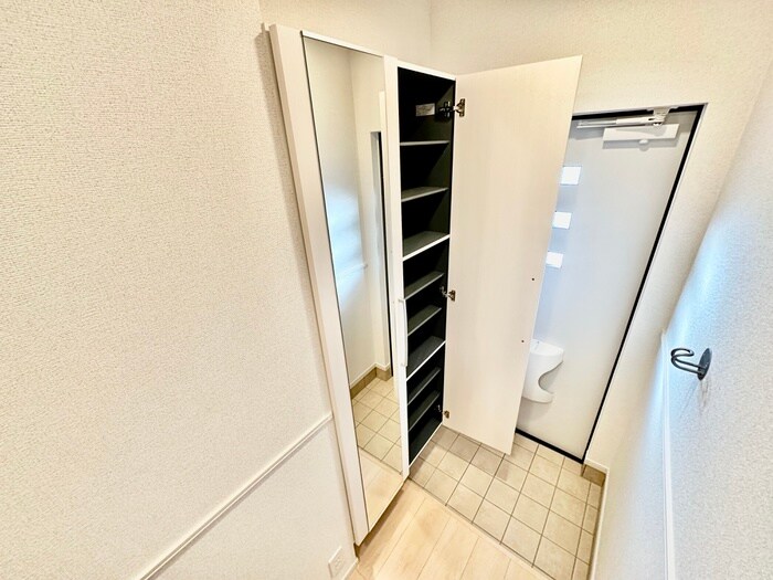 物件内観写真21　(靴箱)