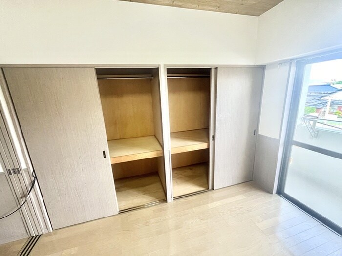 物件内観写真11　(収納)