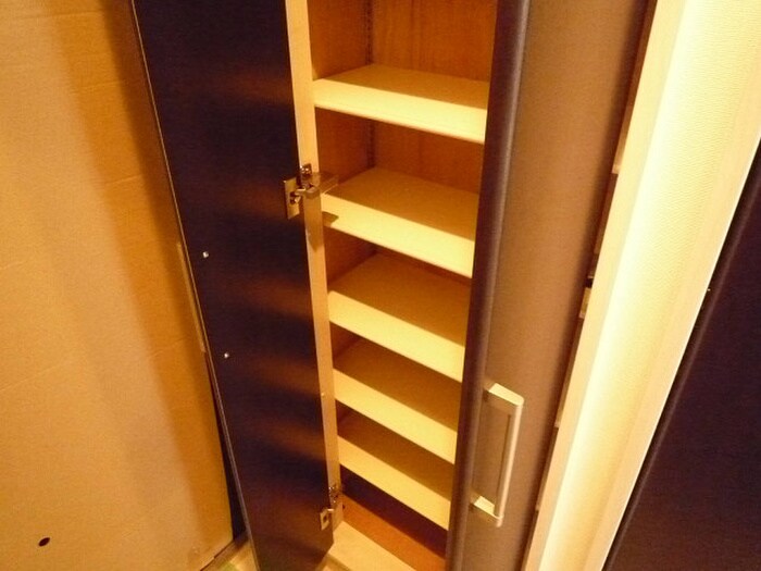 物件内観写真14　(靴箱)