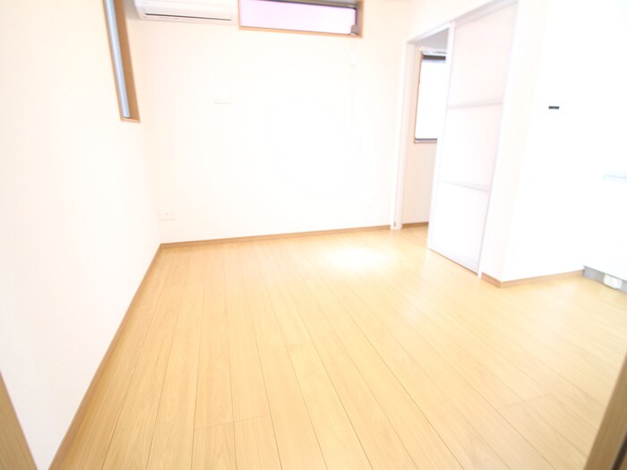 物件内観写真21　(居室)