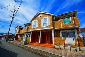 アールフォーレ伊岐須外観写真