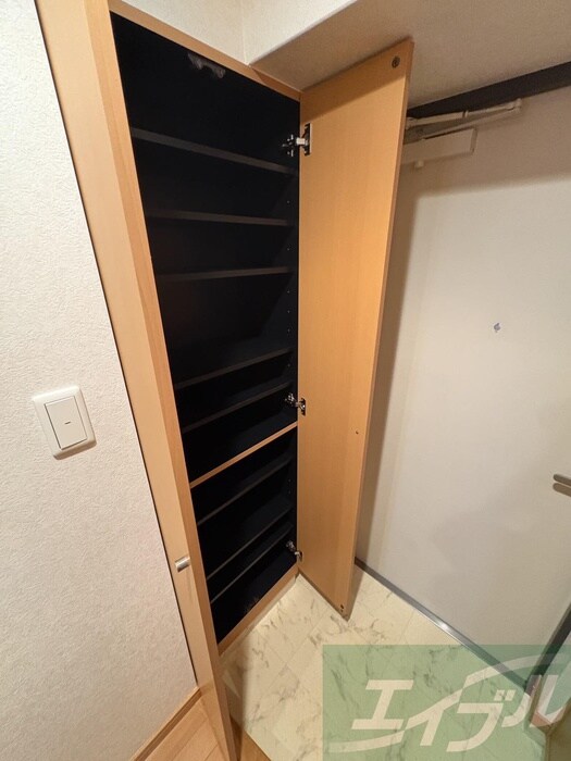 物件内観写真16　(靴箱)