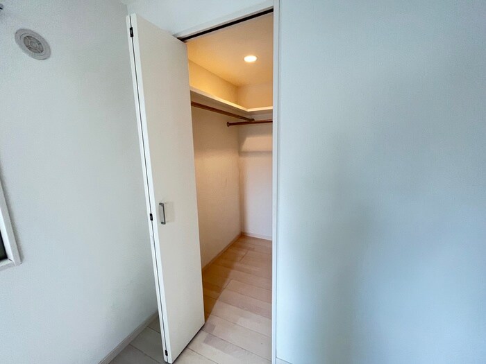 物件内観写真13　(収納)