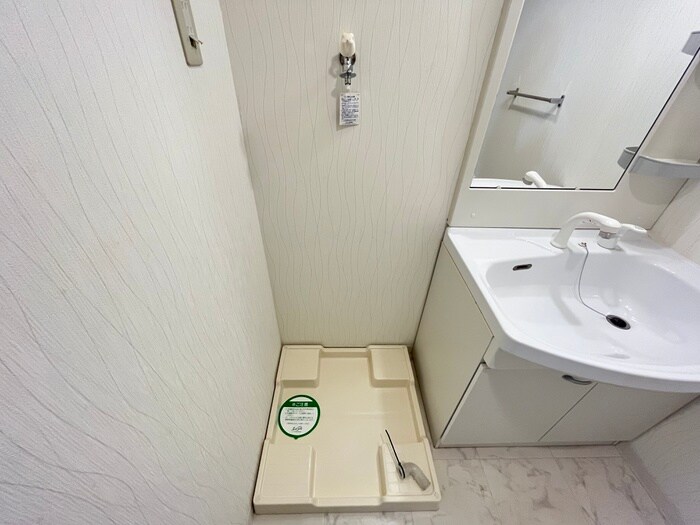 物件内観写真15　(洗濯機置場)