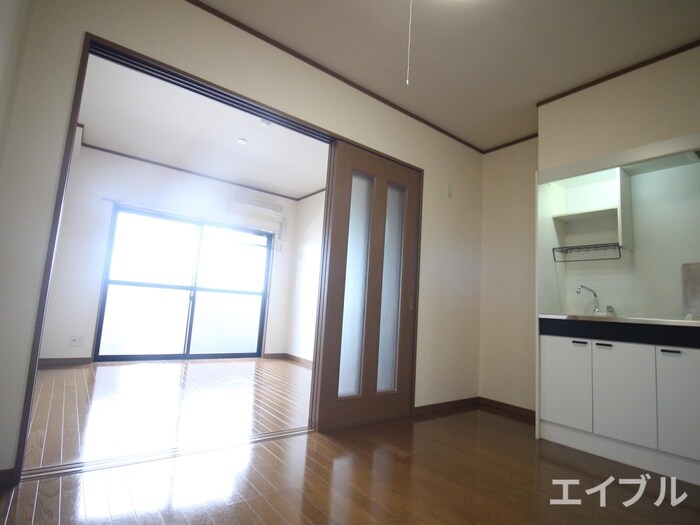 物件内観写真8　(居室)