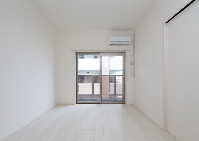 物件内観写真11　(居室)