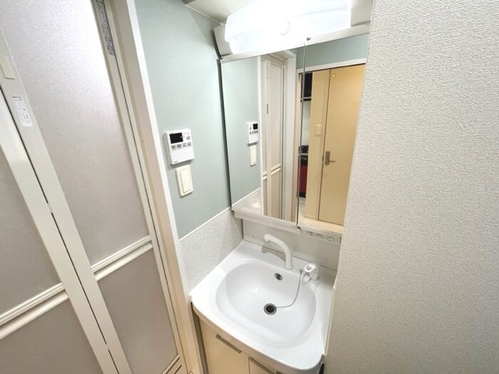 物件内観写真12　(洗面)