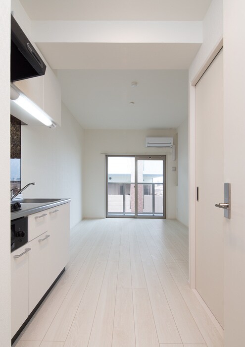 物件内観写真12　(廊下)