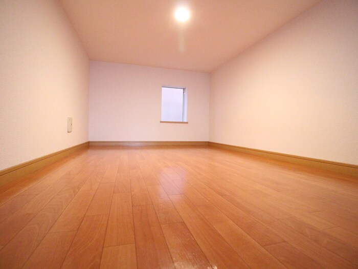 物件内観写真16　(ロフト)