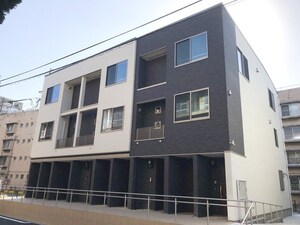 カミング小芝A棟外観写真
