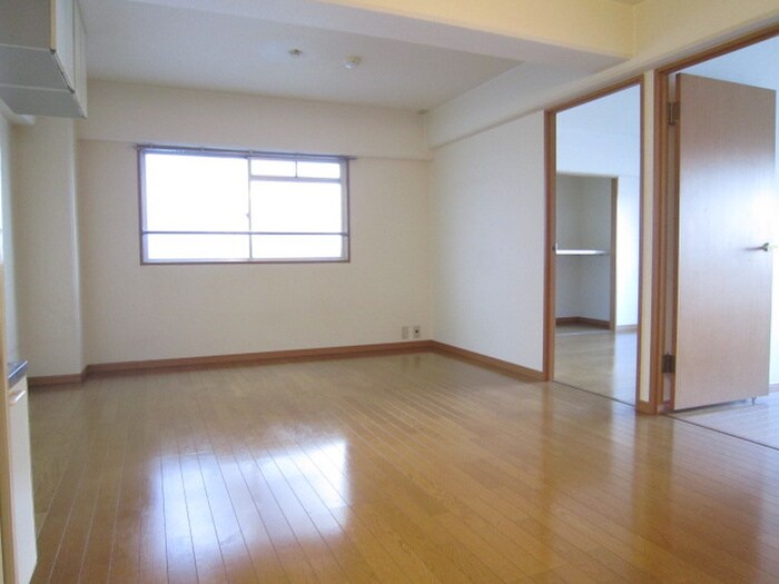 物件内観写真5　(居室)