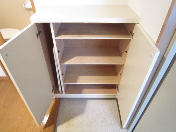 物件内観写真14　(靴箱)