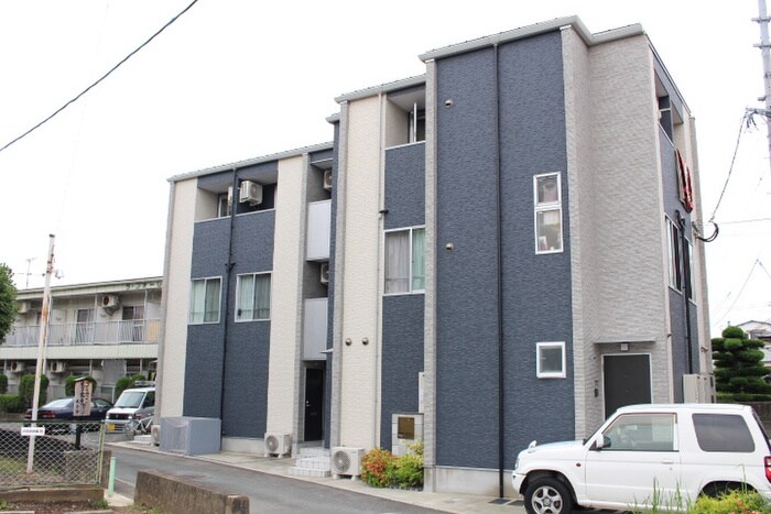 物件外観写真4　(駐車場)