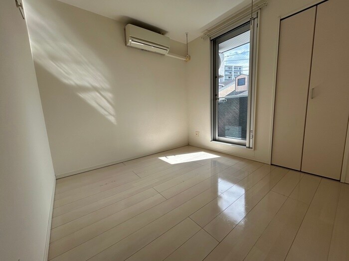 物件内観写真14　(居室)
