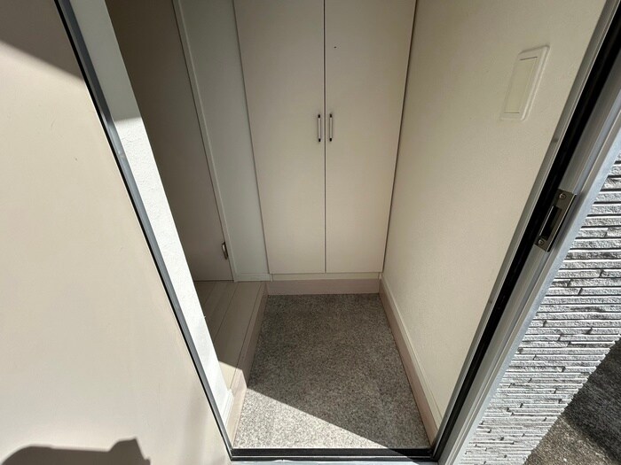 物件内観写真19　(玄関)