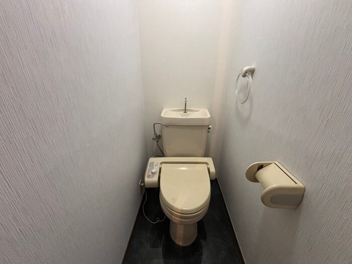 物件内観写真10　(トイレ)
