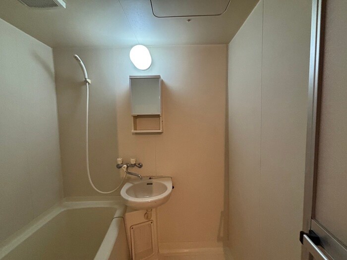 物件内観写真11　(洗面)