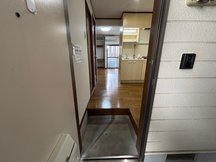 物件内観写真20　(玄関)