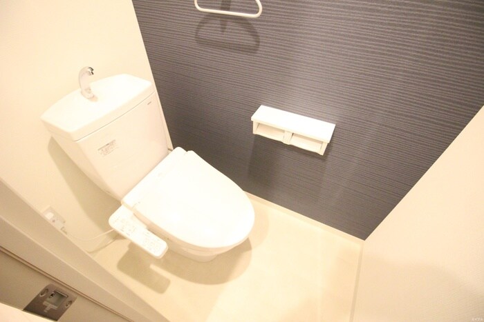 物件内観写真12　(トイレ)