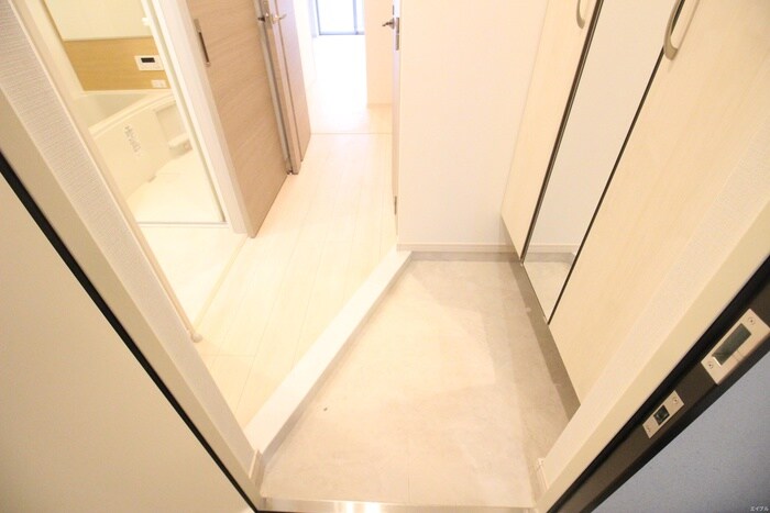 物件内観写真20　(玄関)