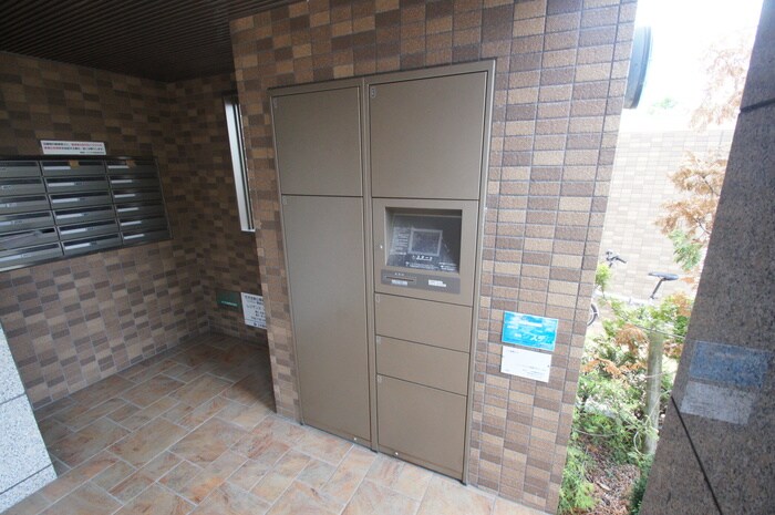 物件外観写真6　(建物設備)