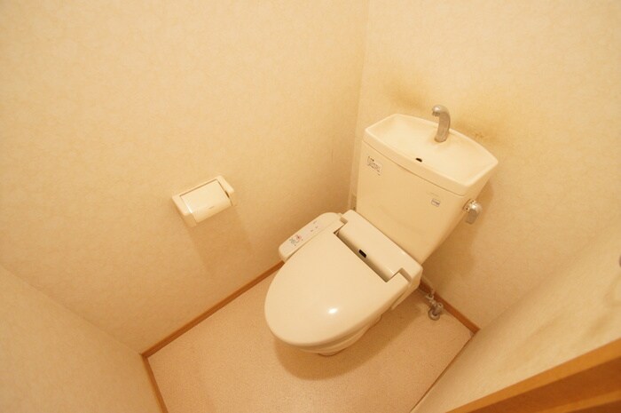 物件内観写真12　(トイレ)