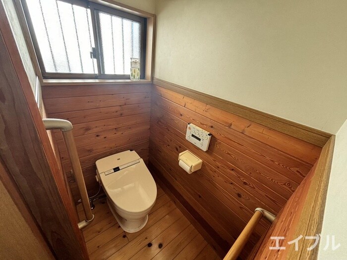 物件内観写真12　(トイレ)