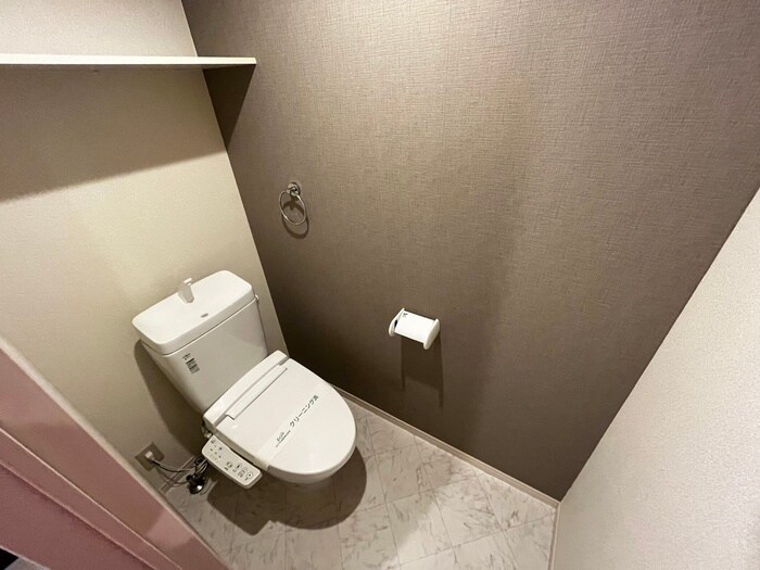 物件内観写真12　(トイレ)