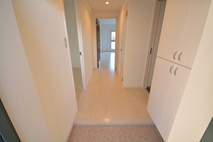 物件内観写真20　(玄関)