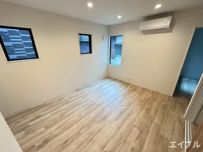 物件内観写真8　(居室)