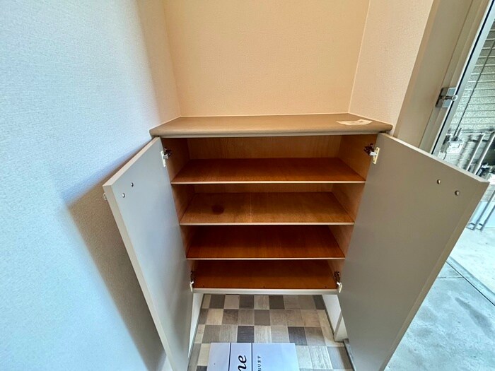 物件内観写真16　(靴箱)