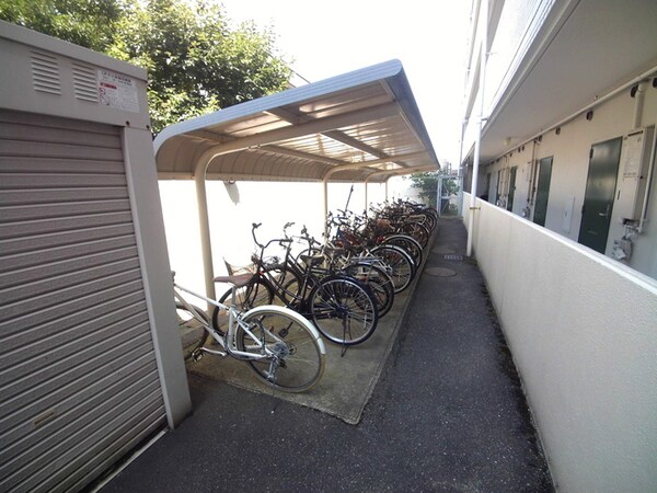 駐輪場