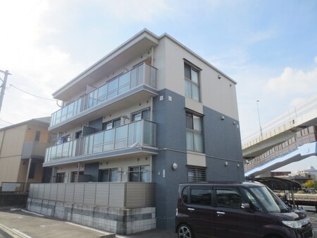 ステラOne諸岡外観写真