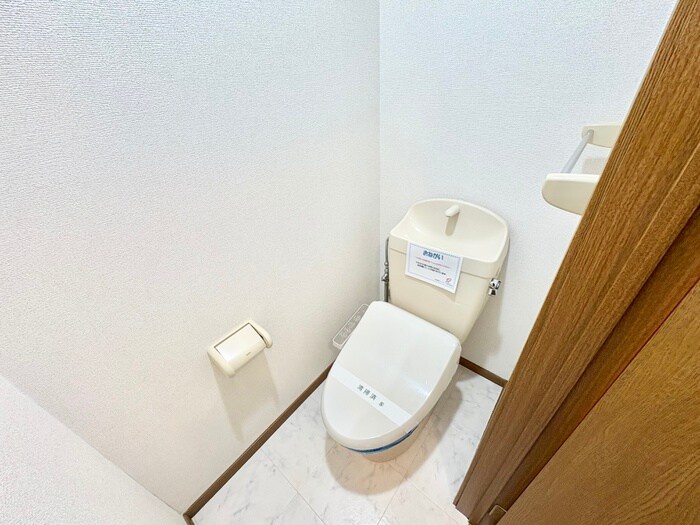 物件内観写真9　(トイレ)