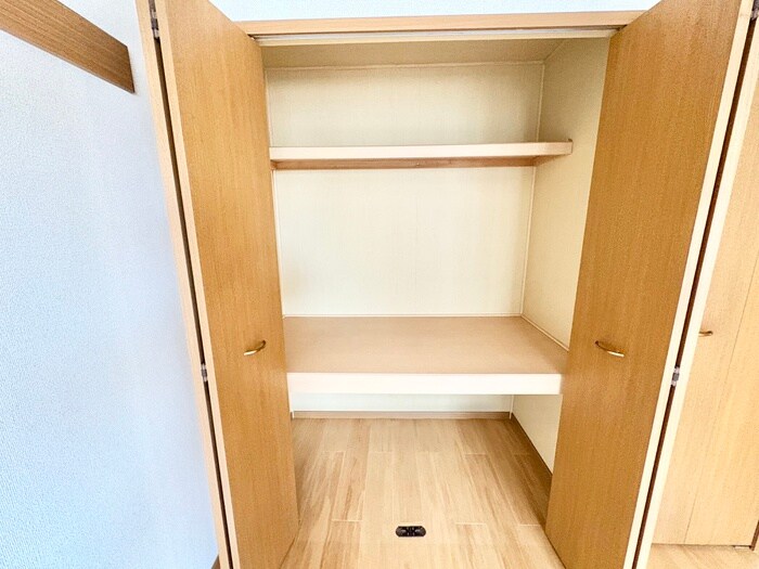 物件内観写真11　(収納)
