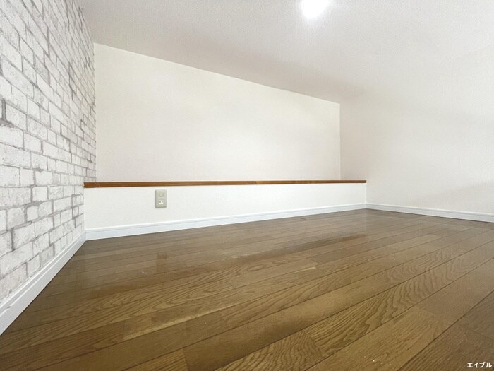 物件内観写真9　(ロフト)