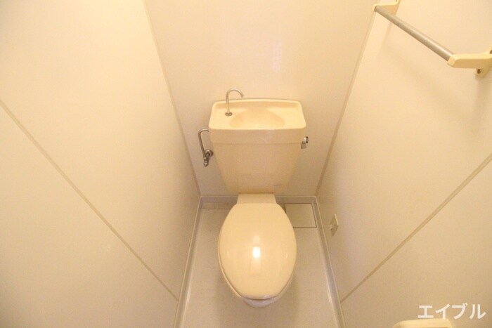 物件内観写真11　(トイレ)