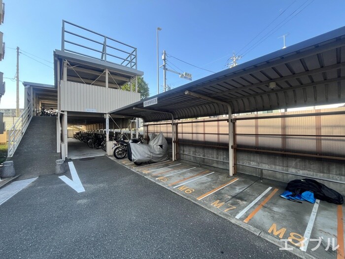 物件外観写真5　(駐輪場)