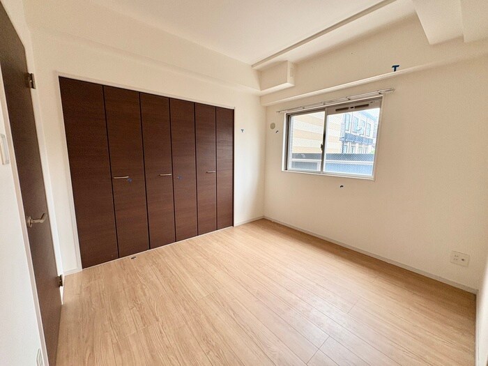 物件内観写真9　(居室)