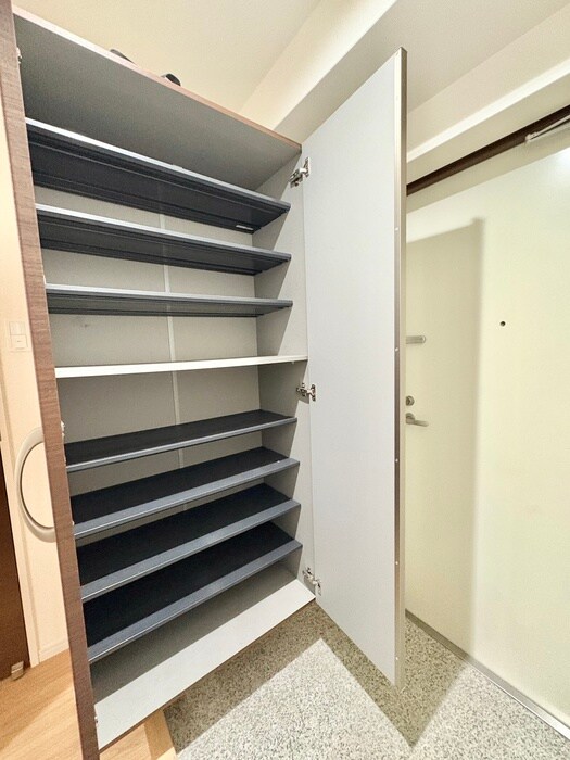 物件内観写真17　(靴箱)