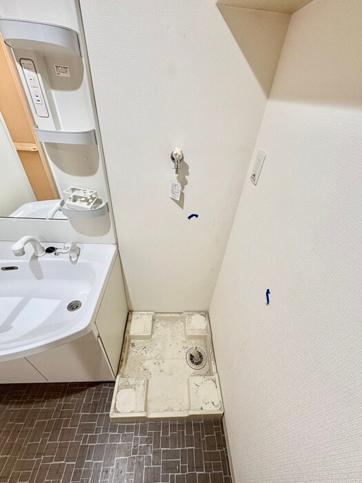 物件内観写真19　(洗濯機置場)