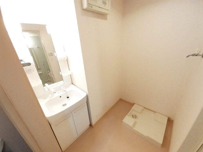 物件内観写真10　(洗面)